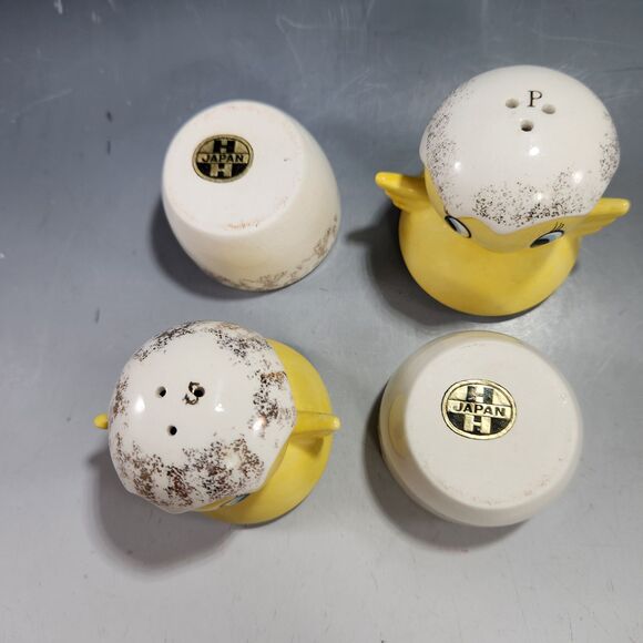 Holt Howard Slick Chicks Combo Salt Pepper Shakers Egg Cup Chicken Vtg Kitsch - Picture 8 of 10